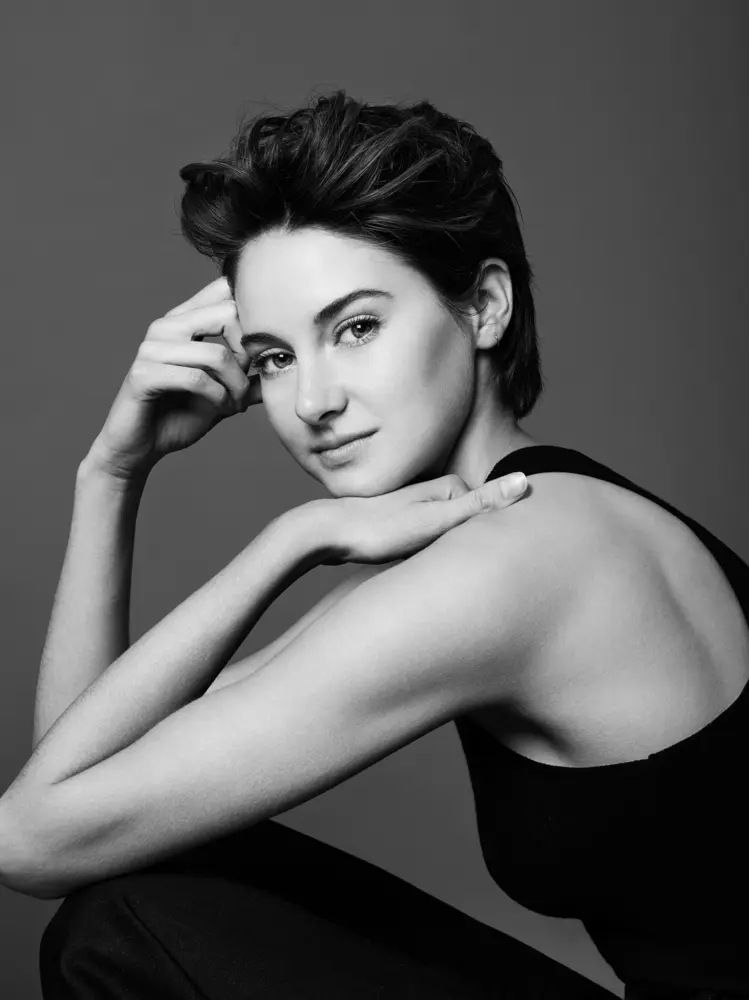 Photograph 2016 Chris Floyd Shailene Woodley Shailene Woodley - Studio Female Portrait Actress
