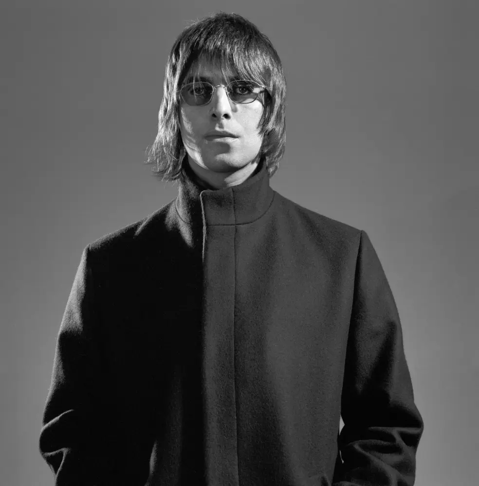 Oasis_2000_901_02