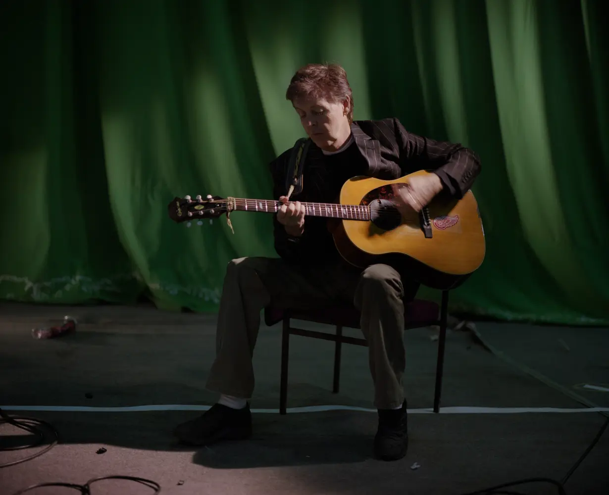 Paul_McCartney_11_16