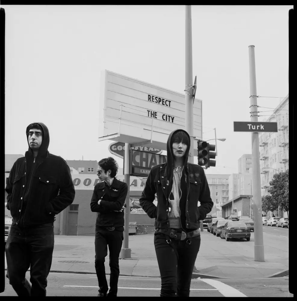 Yeah_Yeah_Yeahs_27_02