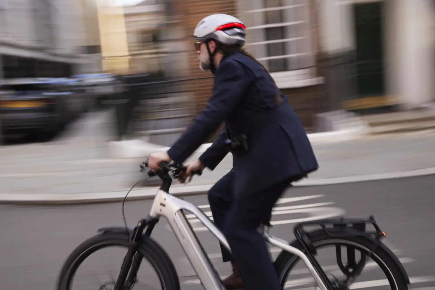 Anderson_Sheppard_Bike_Stills_0007_lowres_col